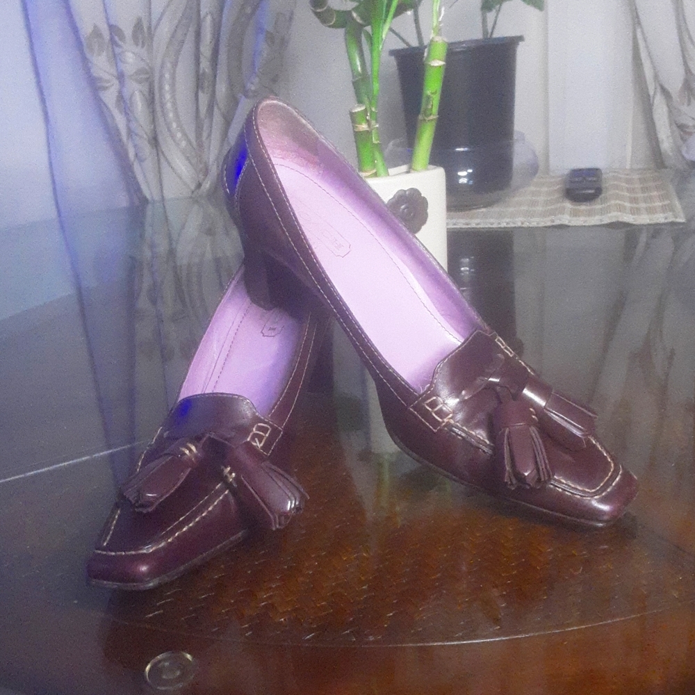 SALE #1: Coach pumps authentic size 8 1/2 with 3" heels - Picture 1 of 7